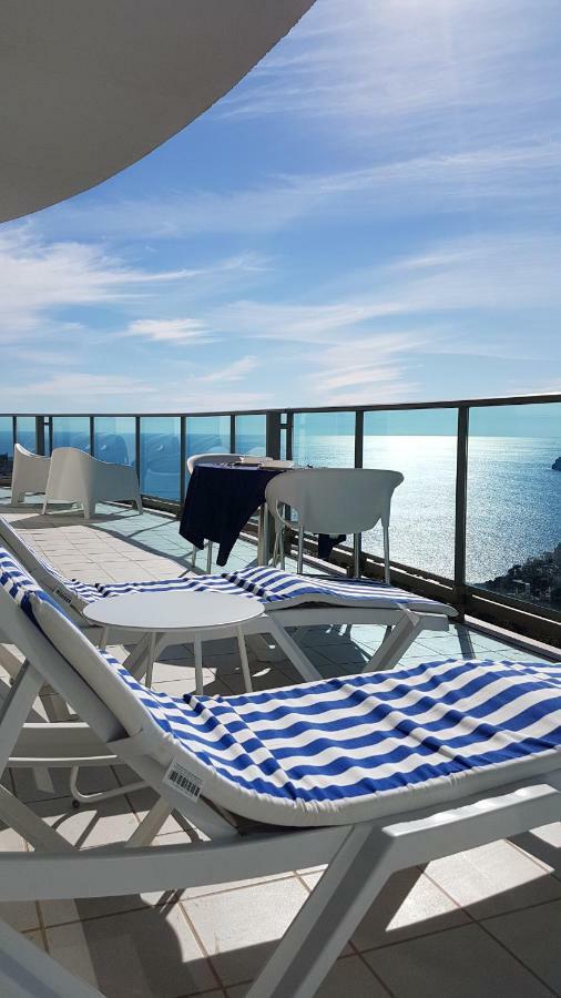 Luxury Apartment On The 40Th Floor With Amazing Views Бенидорм Экстерьер фото
